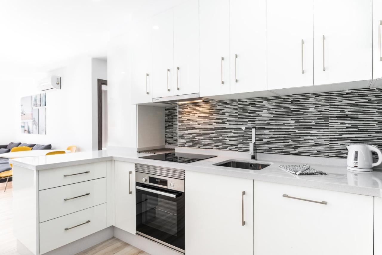 Ljus Apartment Arona  Ngoại thất bức ảnh